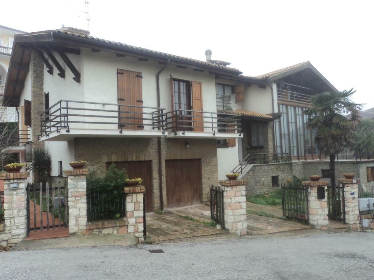 Villa Lilly Falconara Marittima Exterior foto